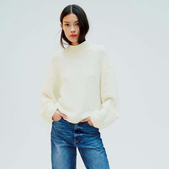 Zara fuzzy knit sweater, size Large, ecru, cotton blend - Picture 2 of 11